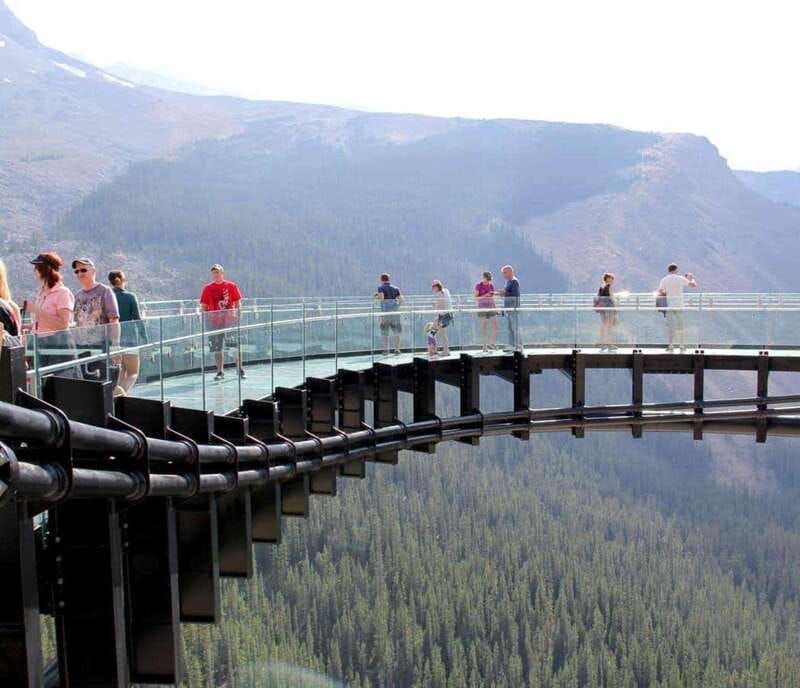 banff-calgary-columbia-icefieldcrowfoot-glacierlakes-tour