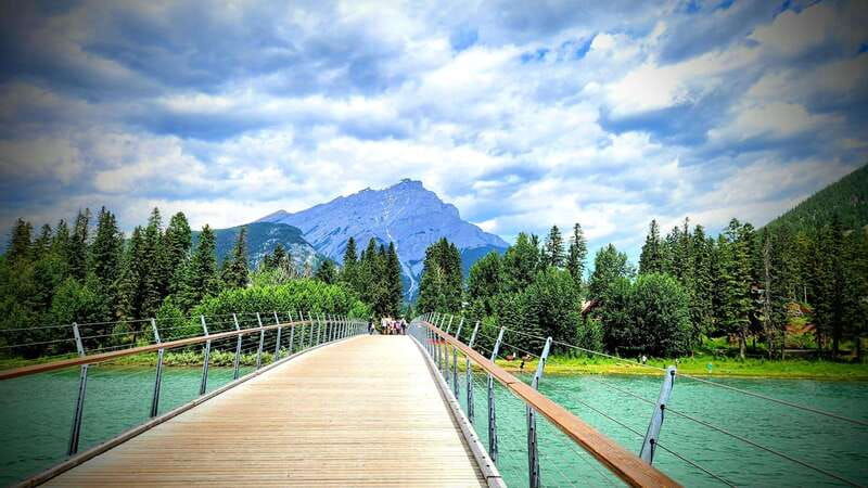 banff-private-full-day-tour-lake-louise-gondola-more