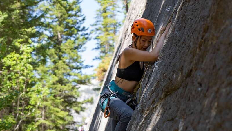 banff-rock-climbing-adventure-beginner