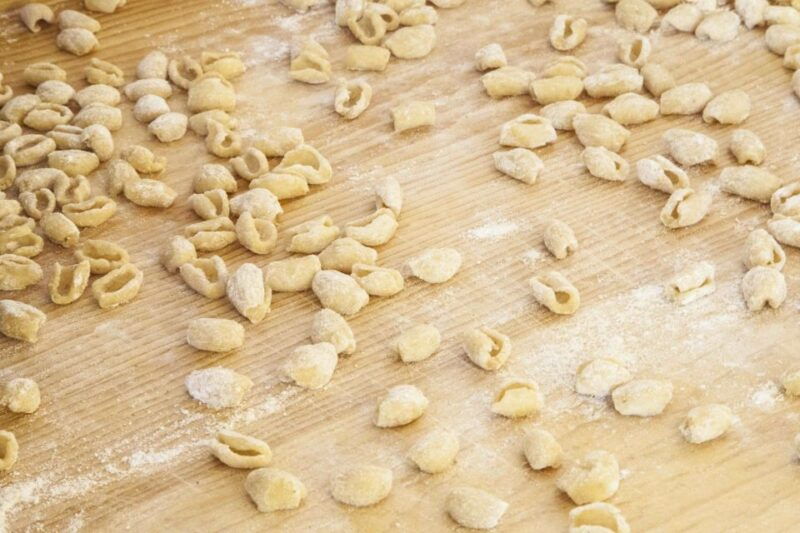 bari-pasta-tiramisu-cooking-class-at-a-locals-home