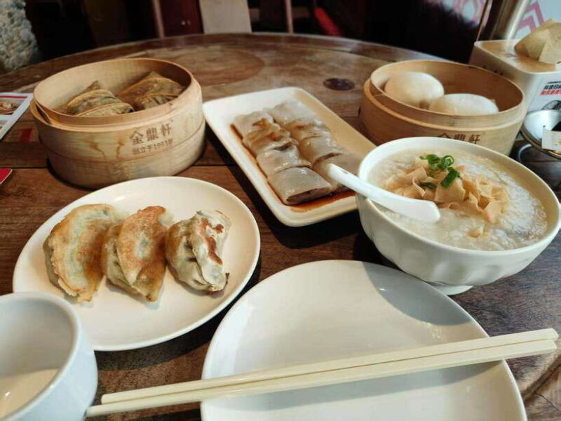 beijing-dim-sum-breakfast-hutong-history-tour