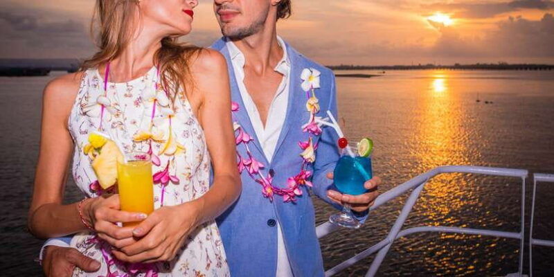 benoa-bali-sunset-dinner-cruise-with-show-and-live-music