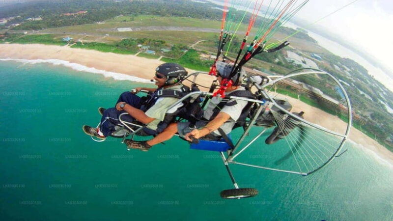 bentota-paramotoring-tandem-discovery-paragliding-flight