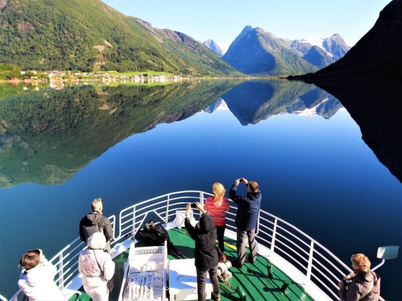 bergen-guided-fjord-glacier-tour-to-fjaerland
