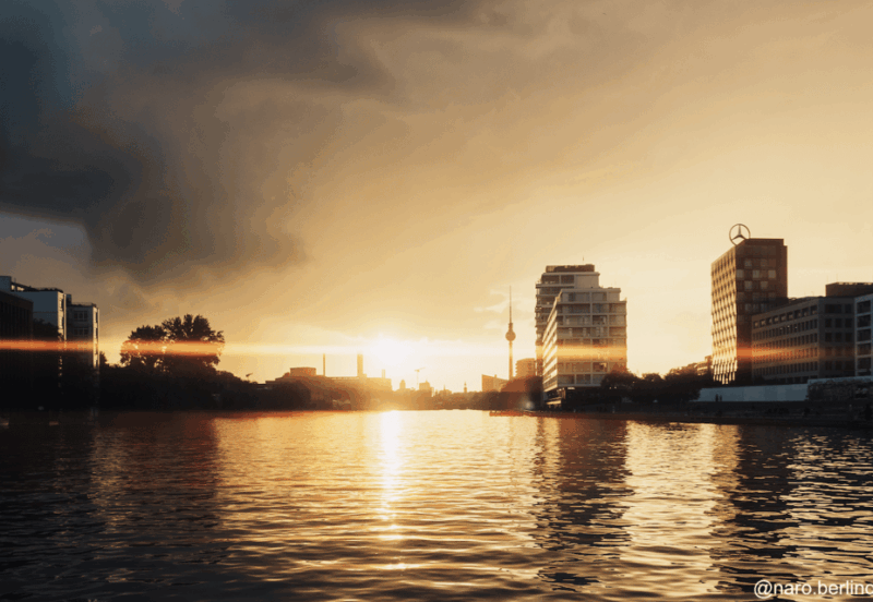 berlin-2-5-hour-beer-evening-sightseeing-boat-cruise
