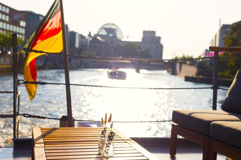 berlin-evening-sightseeing-river-cruise-on-the-spree