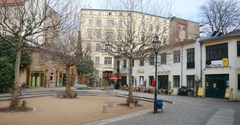 berlin-hackesche-hofe-courtyards-walking-tour