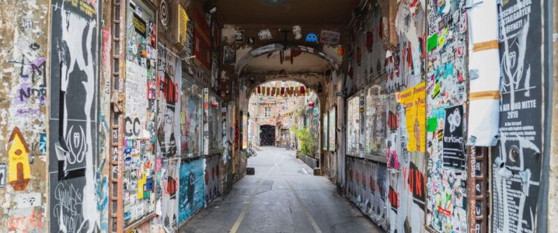 berlin-hidden-backyards-guided-walking-tour