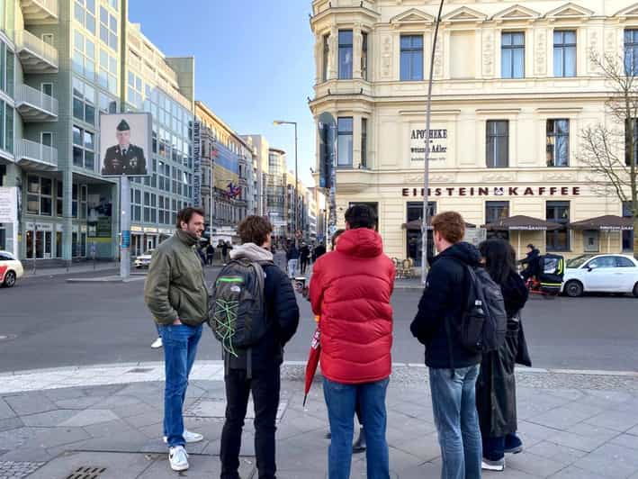 berlin-private-family-hunt-tour-with-food-stops