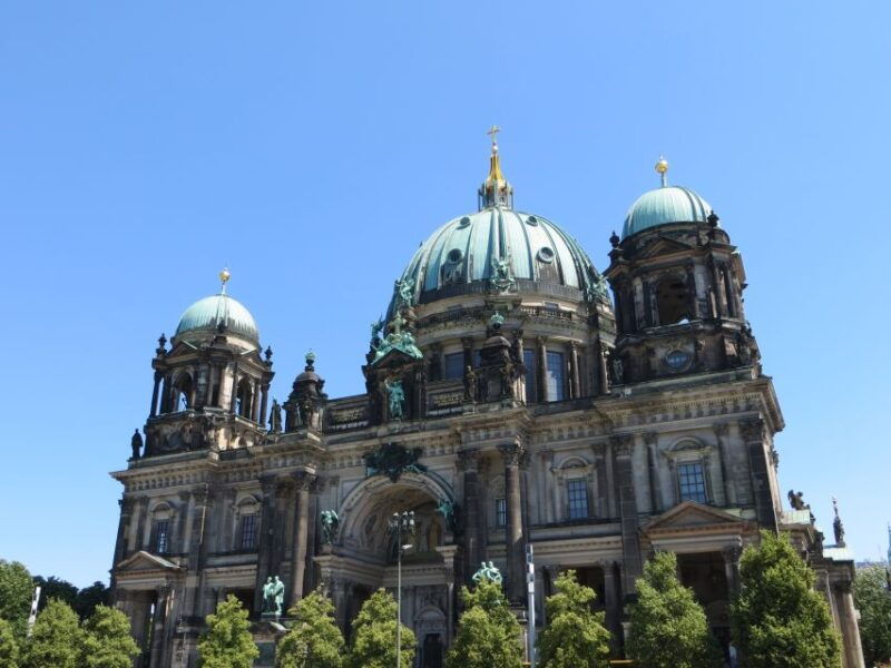 berlin-private-walking-tour-with-a-local