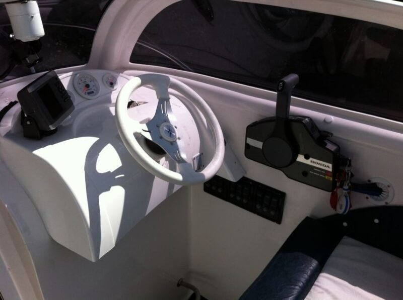 berlinguided-south-berlin-yacht-tour-with-swim-stop-relax