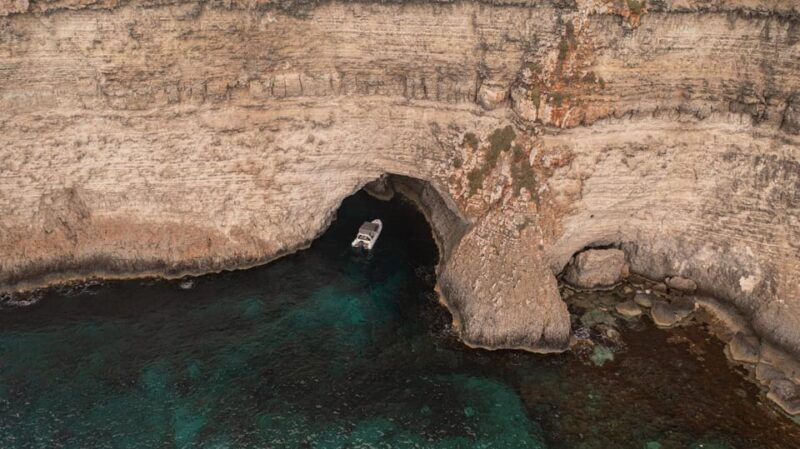blue-lagoon-crystal-lagoon-comino-caves-private-boat-tour