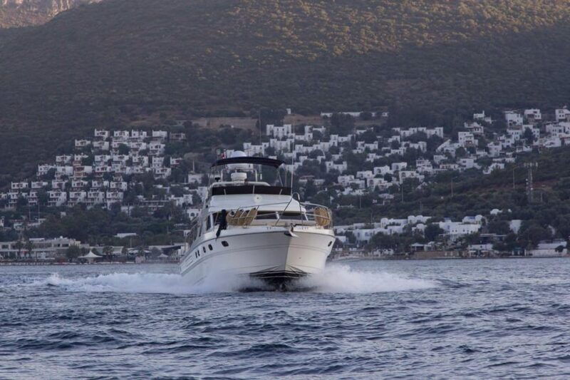bodrum-private-motoryacht-tour-with-swimming-stops-lunch