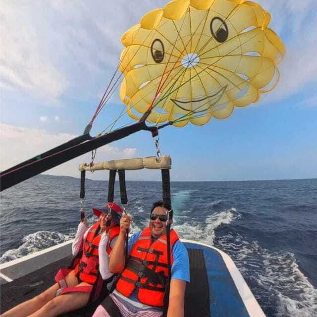 boracay-parasailing-adventure-with-insta-360-degree-camera