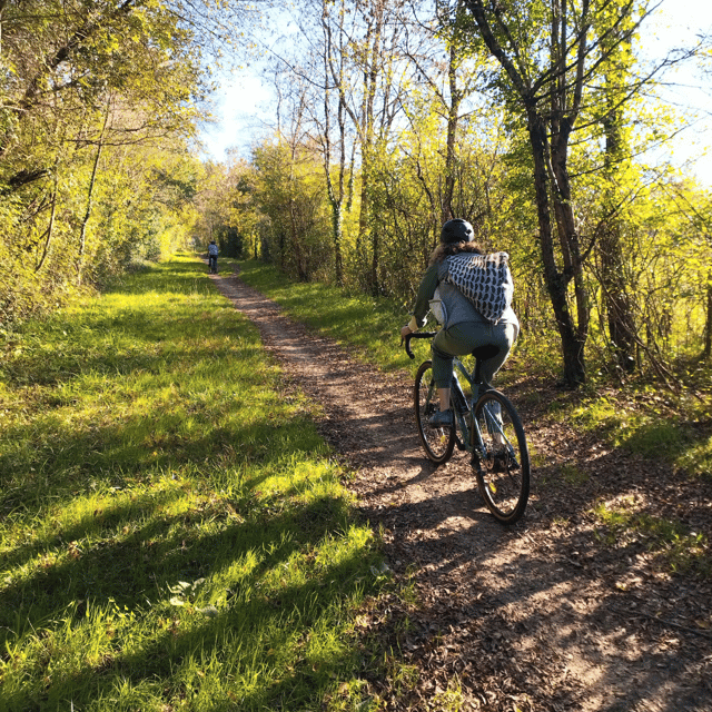 bordeaux-by-gravel-bike-historic-center-vineyards