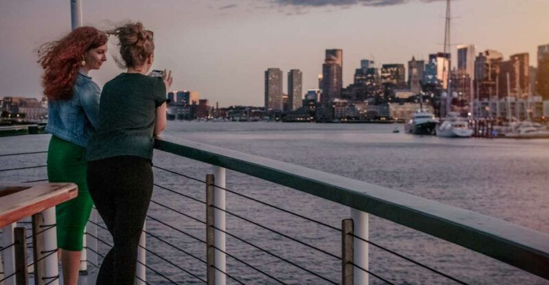 boston-cocoa-and-carols-holiday-cruise