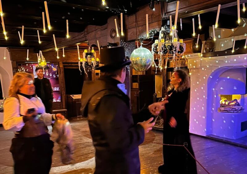 brasov-bran-castle-halloween-party-night-tour-transport