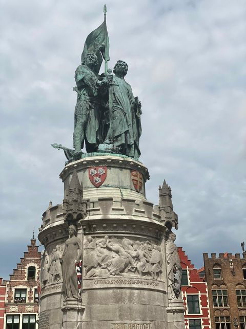 bruges-guided-walking-tour-stories-mysteries-and-people