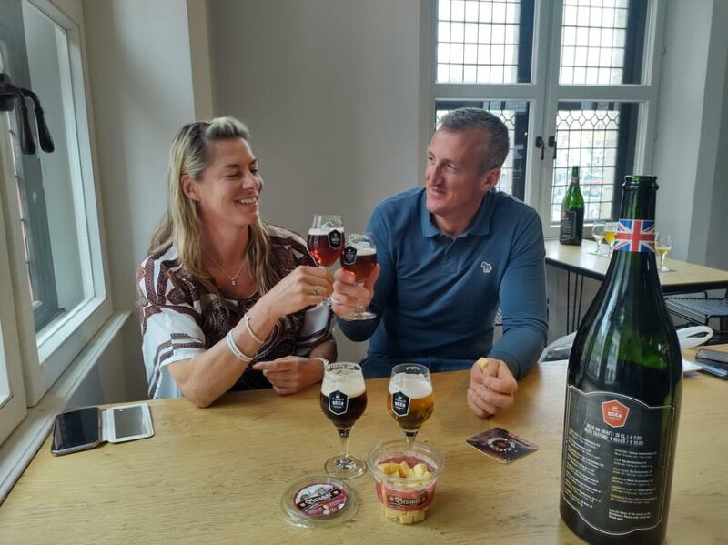 bruges-historical-walking-tour-with-food-tasting