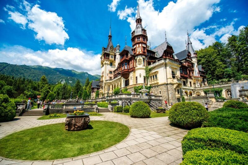 bucharest-peles-castle-dracula-castle-and-brasov-day-trip