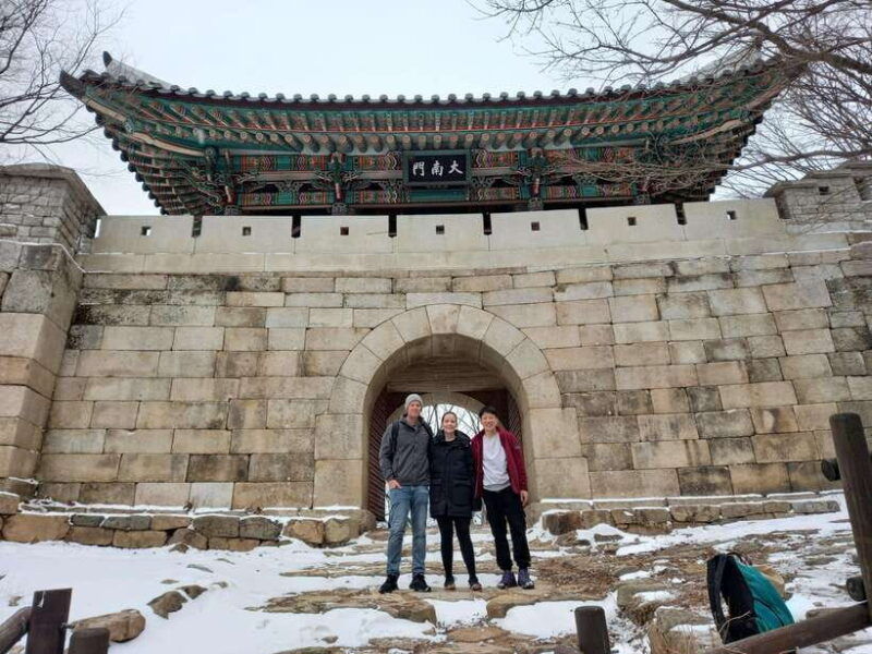 bukhansan-mountain-hiking-tour-6-hours