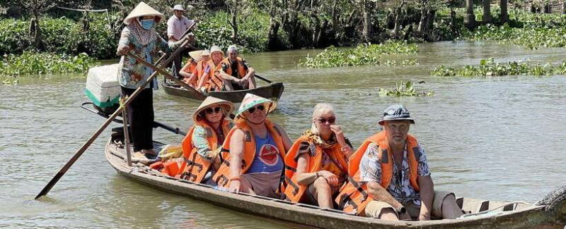 cai-rang-famous-floating-market-in-can-tho-private-tour