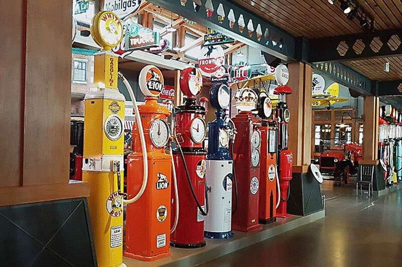 calgary-3-5-hour-bus-city-tour-with-gasoline-alley-museum