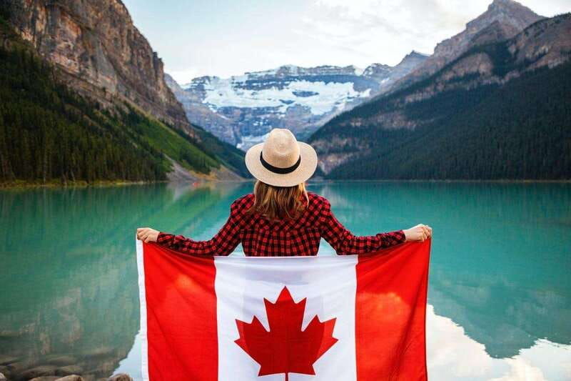 calgary-banff-lake-louise-moraine-marble-canyon-day-tour