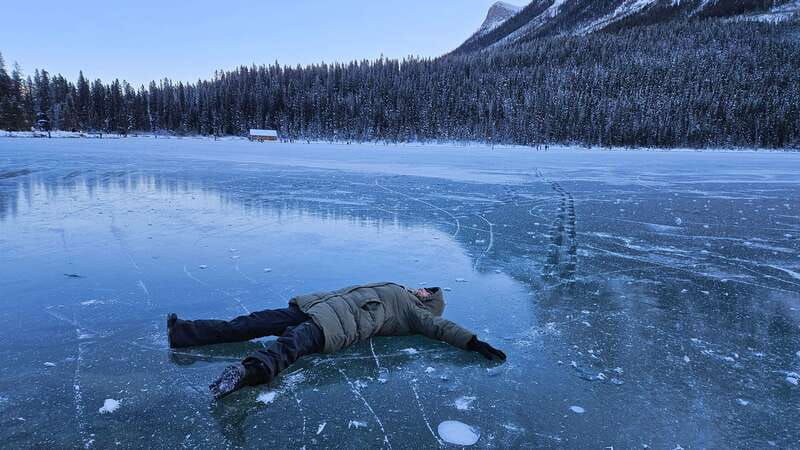 calgary-canmore-banff-lake-louise-gondola-included