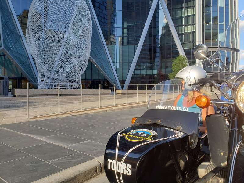 calgary-city-tour-by-vintage-style-sidecar-motorcycle