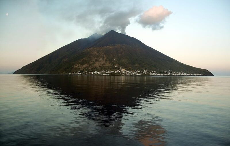 capo-dorlando-mini-cruises-to-vulcano-panarea-stromboli