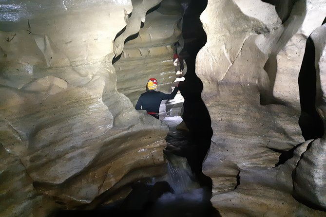 Cave Stream & Castle Hill/Kura Tawhiti guided tour from Christchurch - Key Points  