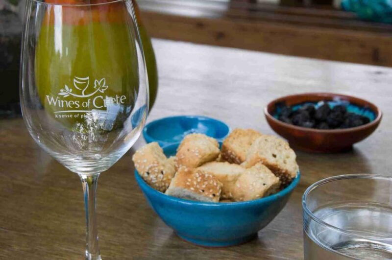 chania-walking-food-and-wine-night-tour