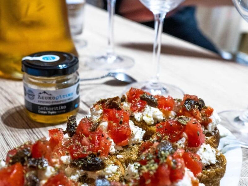 chania-wine-tasting-in-french