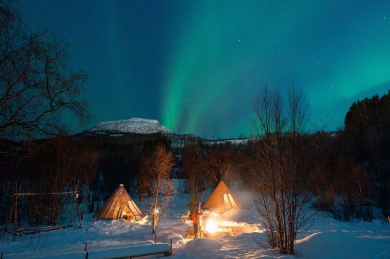 chasing-the-dancing-aurora-in-our-winter-camp-in-harstad