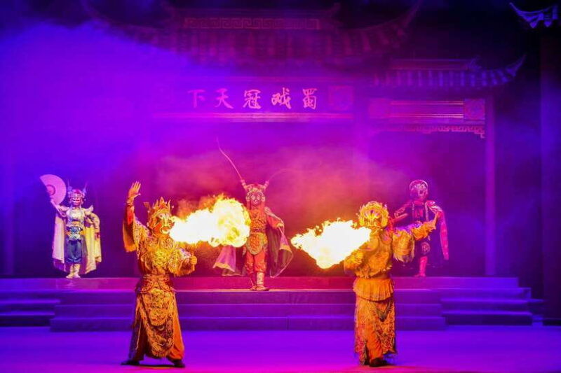 chengdu-classic-sichuan-opera-show-furong-guocui-free-tea