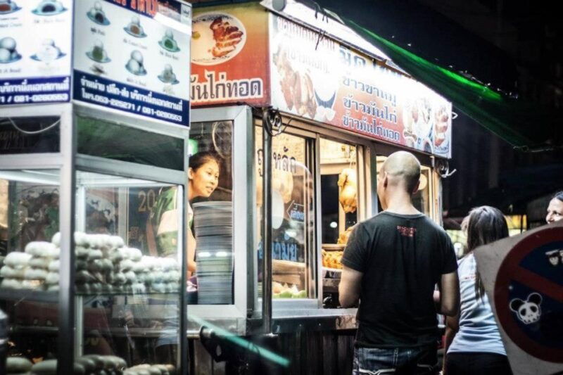 chiang-mai-evening-local-street-food-market-tour