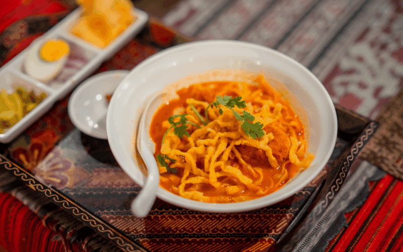 chiang-mai-evening-sightseeing-and-local-food-guided-tour