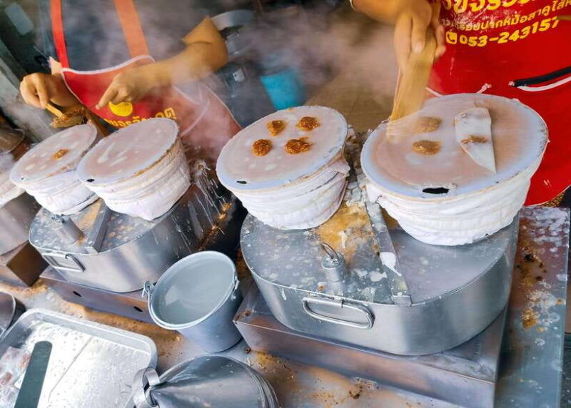 chiang-mai-guided-michelin-street-food-tour-small-group