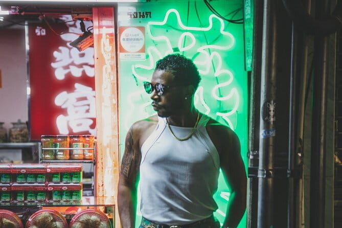 Chinatown (Yaowarat Road) Neon Photoshoot - Key Points