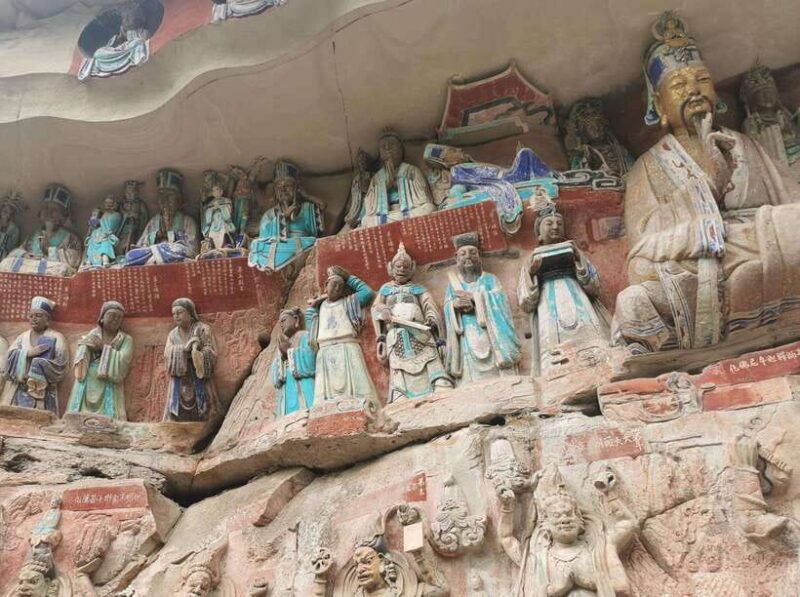 chongqing-dazu-rockcarvings-daytrip-no-car-licen-tourgde