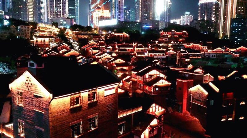 chongqing-illuminated-night-tour-with-cruise-or-hot-pot