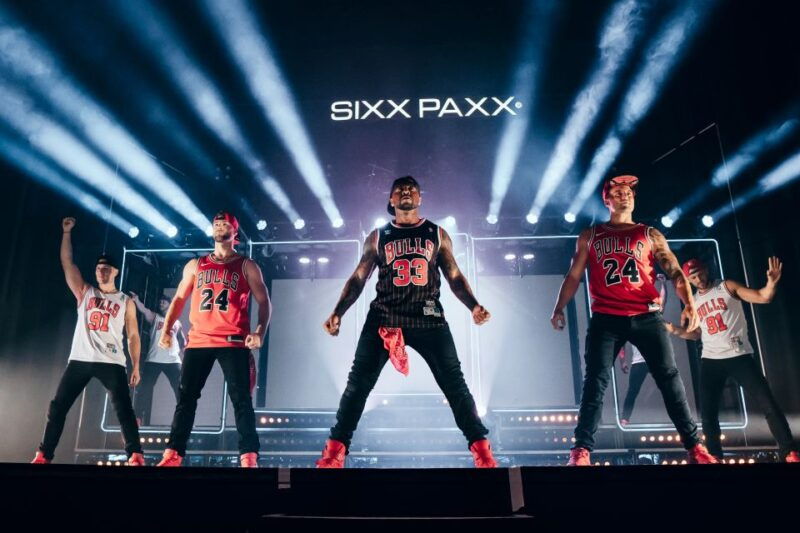 cologne-mens-performing-arts-show-at-theater-koln