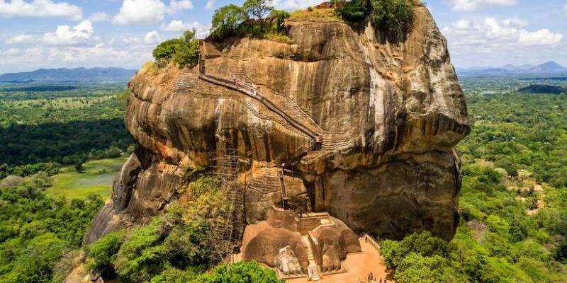 colombo-polonnaruwa-sigiriya-guided-day-tour-with-lunch