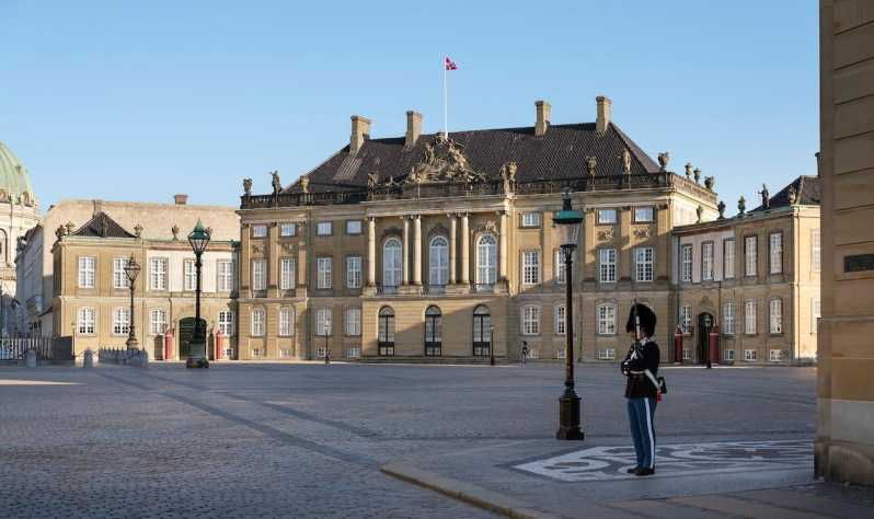 copenhagen-amalienborg-palace-museum-entry-ticket