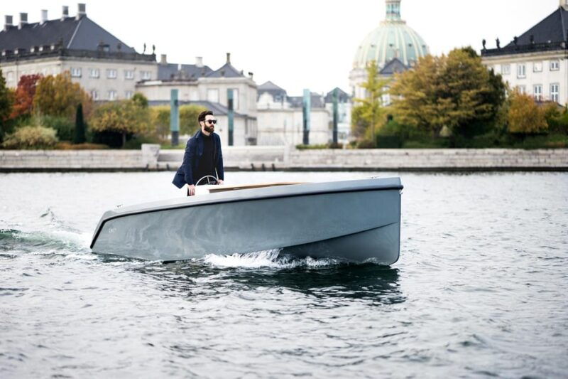 copenhagen-private-boat-tour-with-captain-lite