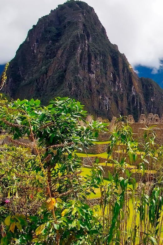 cusco-2-day-tour-to-machu-picchu-by-the-abra-malaga-route-2