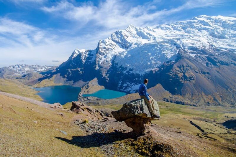 cusco-trekking-through-the-7-lakes-of-ausangate