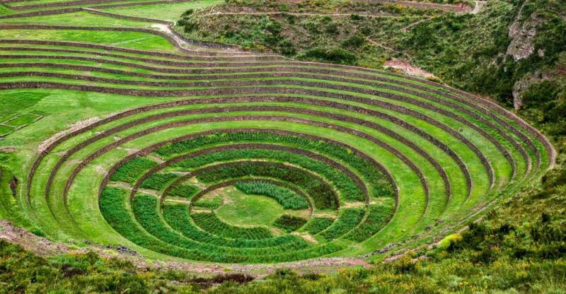 cusco-valley-vip-tour-maras-moray-salt-mines-chinchero-pisac