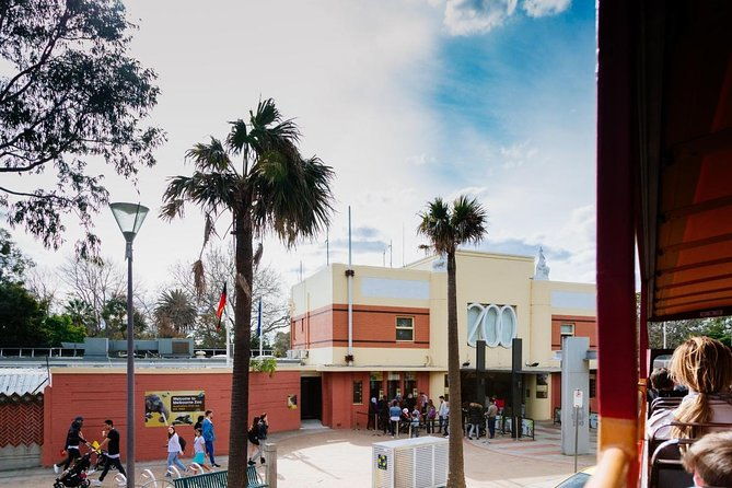 Custom Private Day Tour Melbourne to all surrounding areas for up to 11 people - Key Points